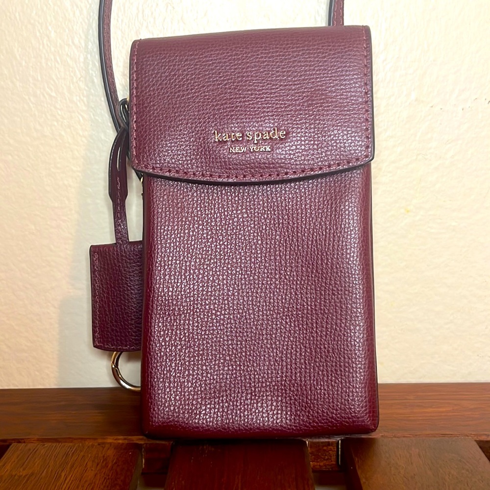 spencer north south phone crossbody